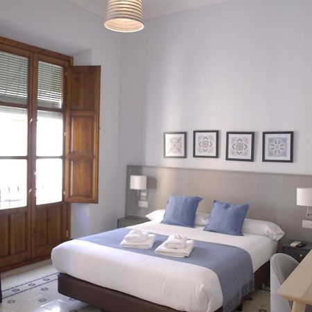 La Perla Granada Suites Εξωτερικό φωτογραφία